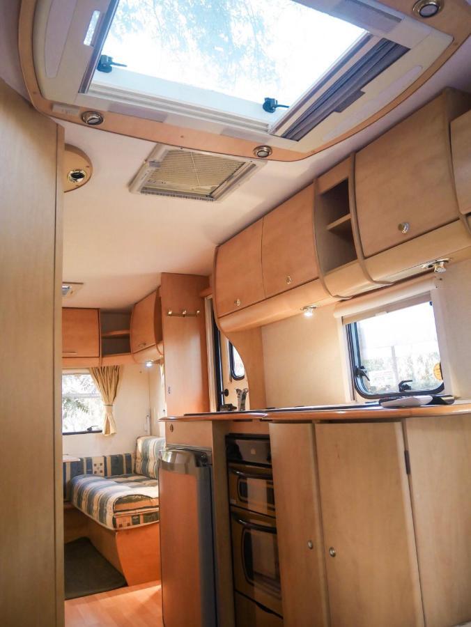 Nice Nite Campervans Ayutthaya Bagian luar foto