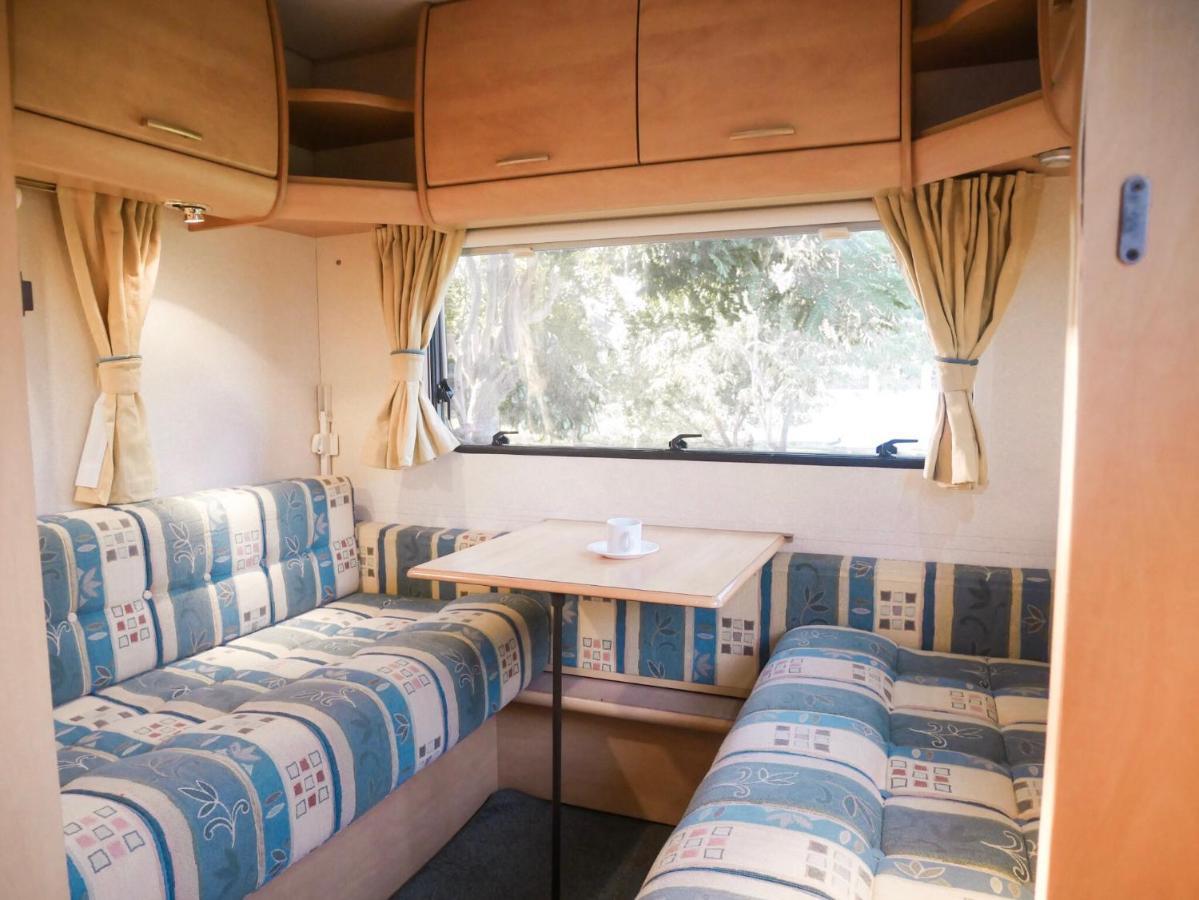 Nice Nite Campervans Ayutthaya Bagian luar foto